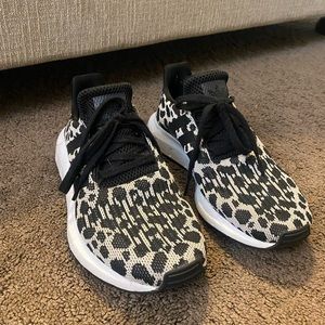 Adidas Swift Run Leopard Sneaker